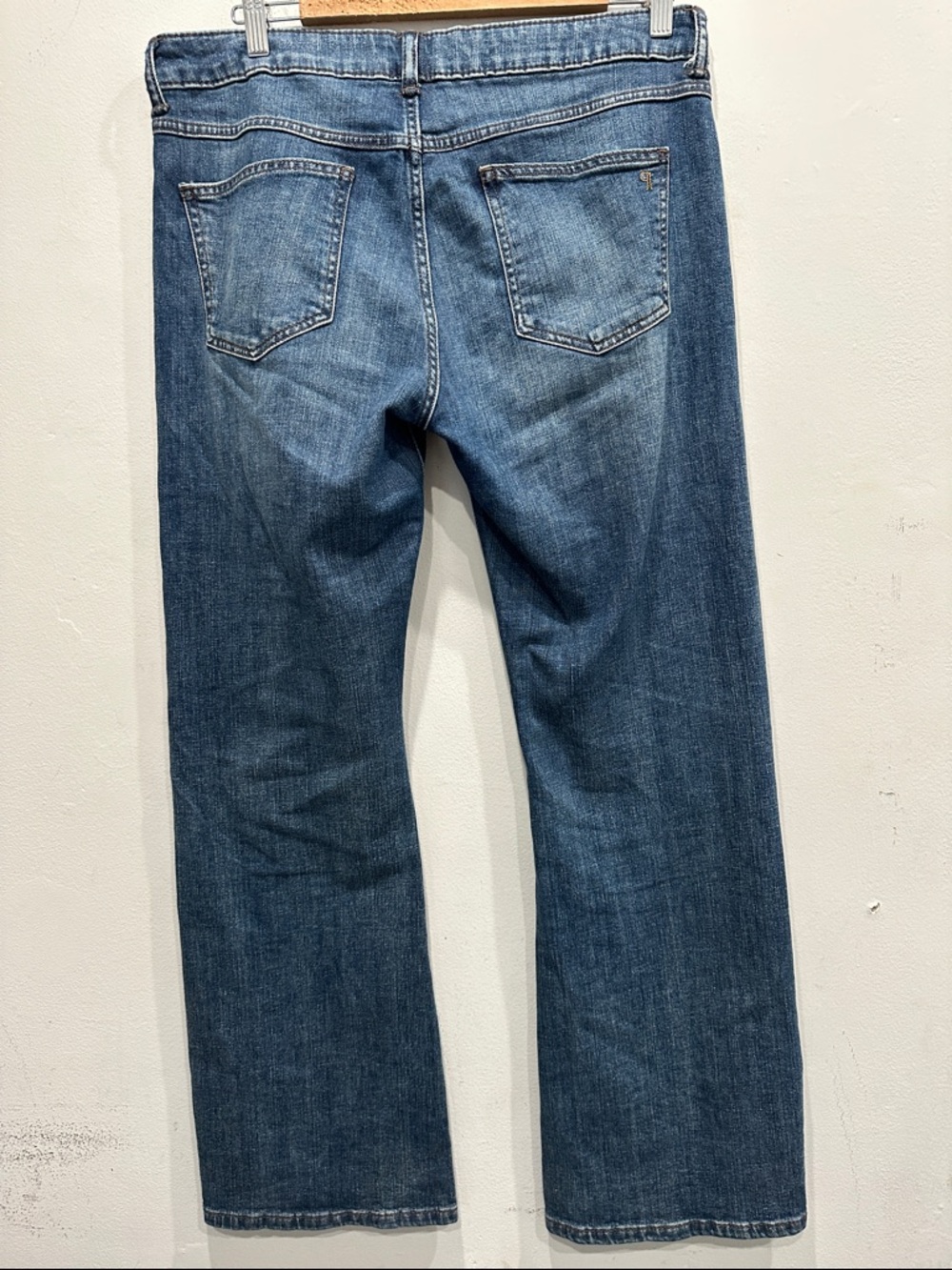 Anthropologie Pilcro Low Rise Flare wide leg Women's Jeans size 30 medium blue - Picture 6 of 9